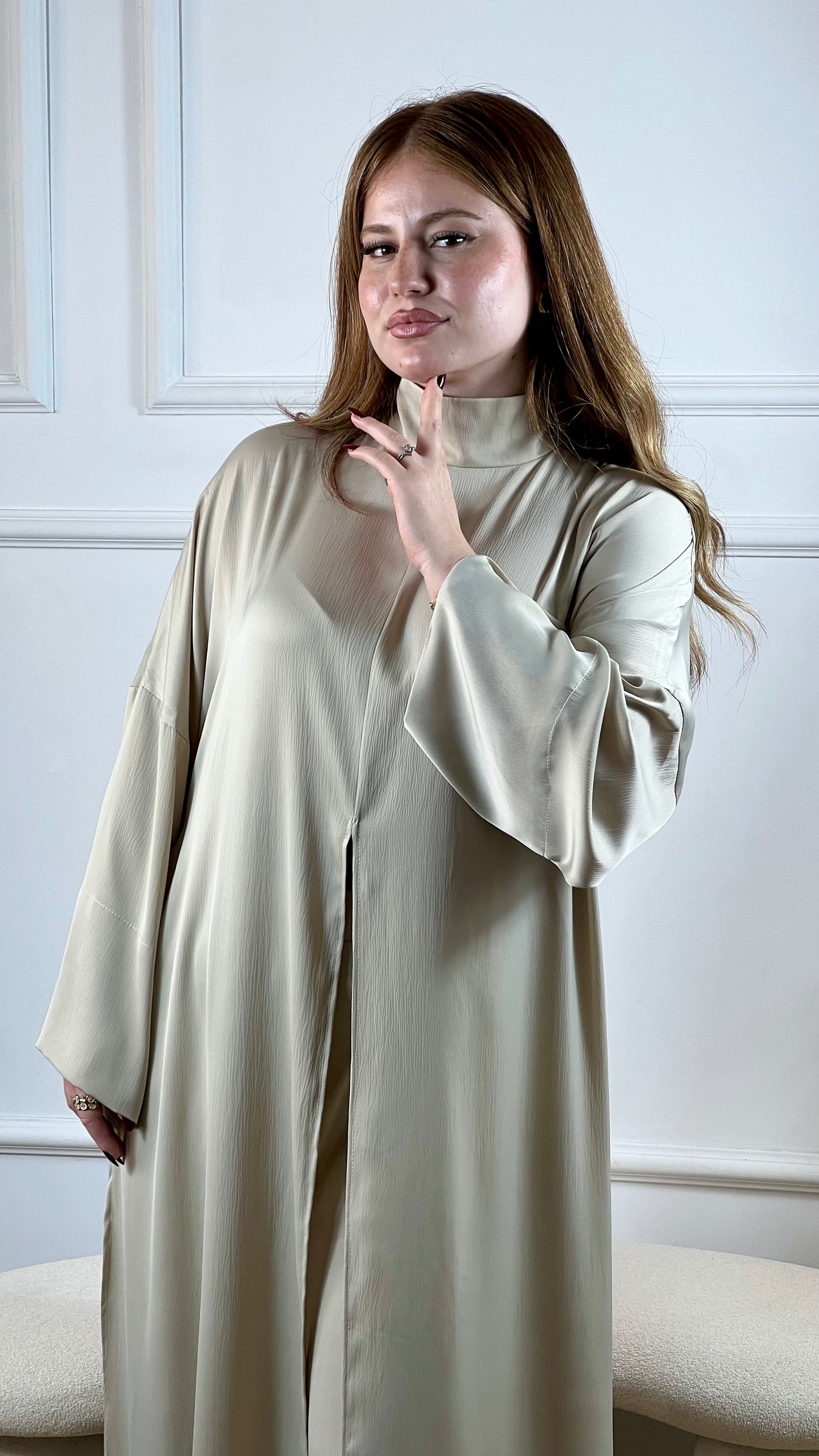 (Loose-fit satin set) طقم الروسي
