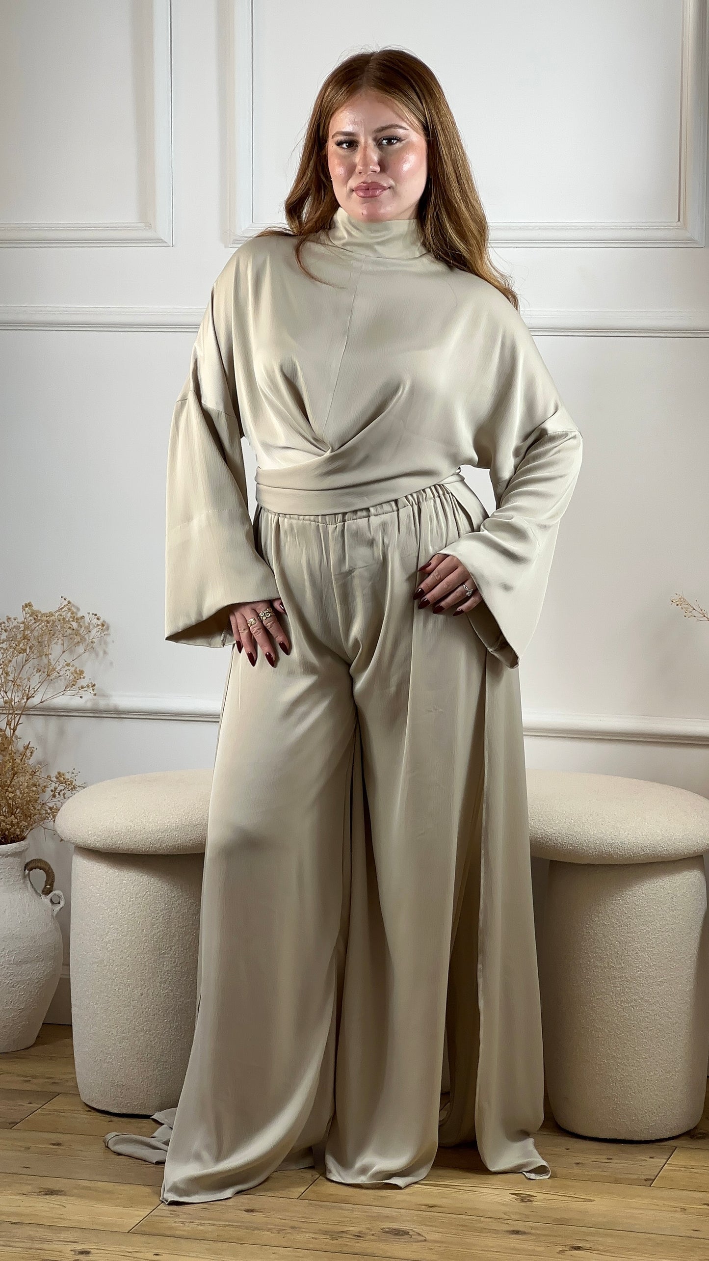 (Loose-fit satin set) ‏ ‏ ‏ طقم الروسي
